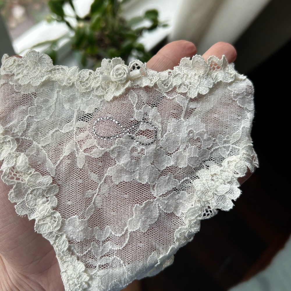 NWT SKIMS Bridal Lace Thong Set - Blue, Light Blue, White - Picture 2 of 5